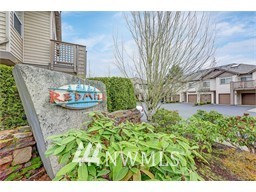 17689 134th Lane Southeast Renton, WA 98058 - Photo 14 of 18 Gallery Image 14