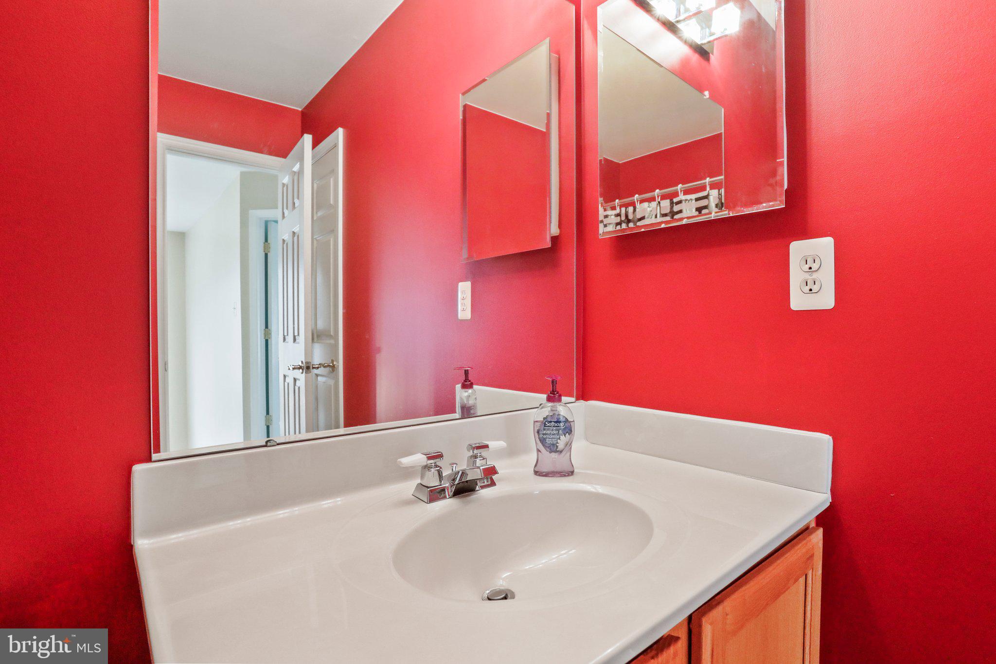 2219 Lamp Post Lane Frederick, MD 21701 - Photo 40 of 60 Upper Main Full Bathroom