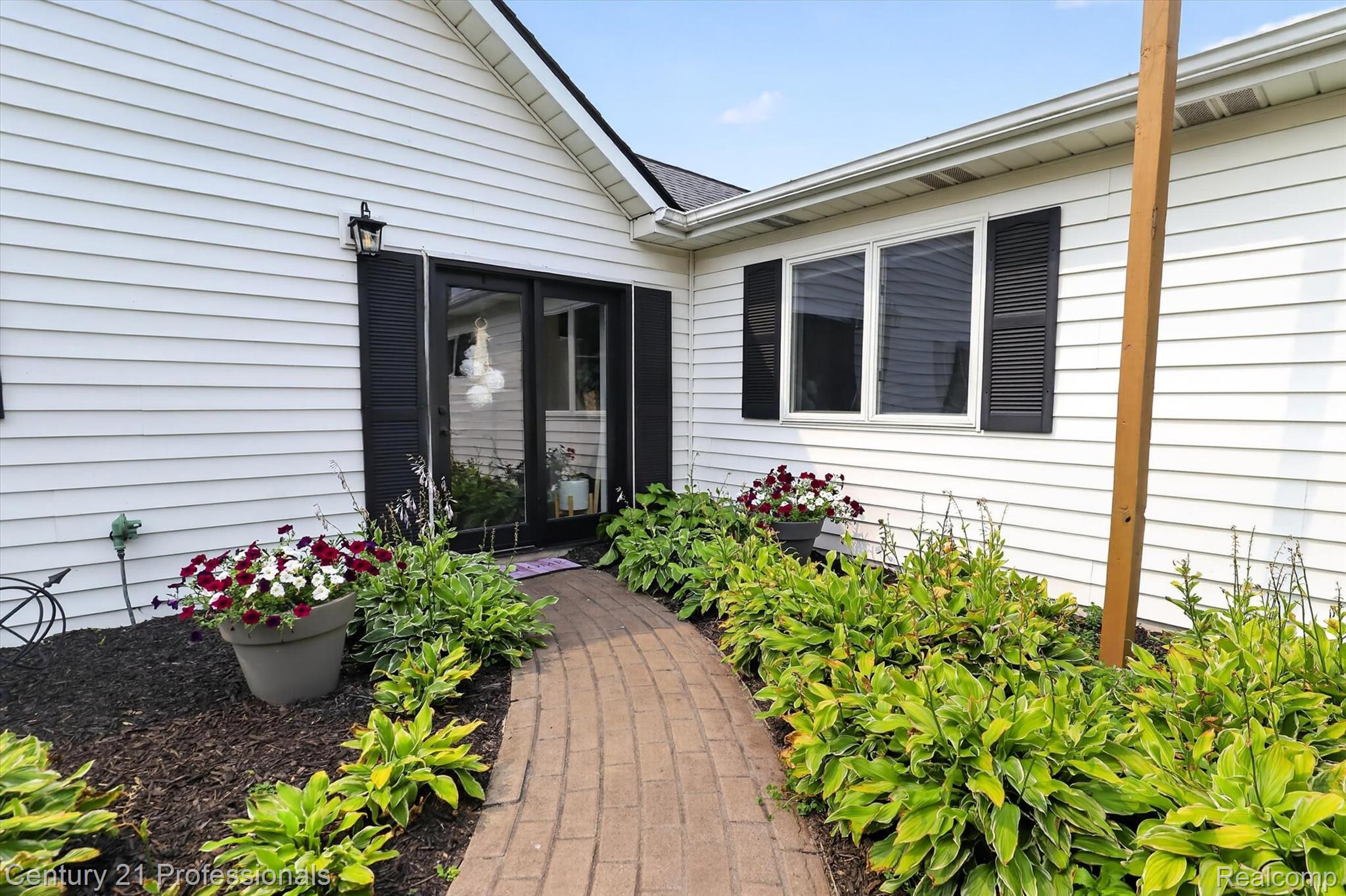 13525 Dennison Road Milan, MI 48160 - Photo 59 of 69 75-13525-Dennison-Rd-WindowStill-Photography.jpg