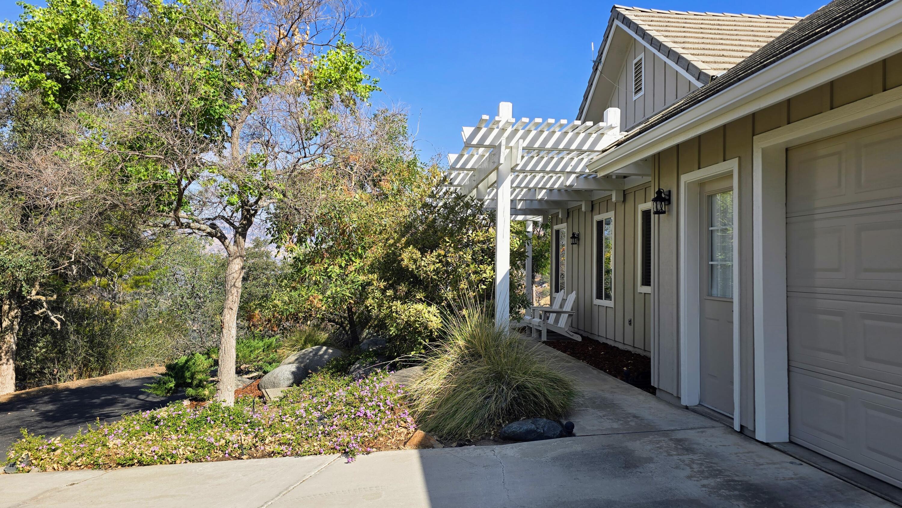 41299 East Mynatt Drive Three Rivers, CA 93271 - Photo 14 of 121 20250929_095945