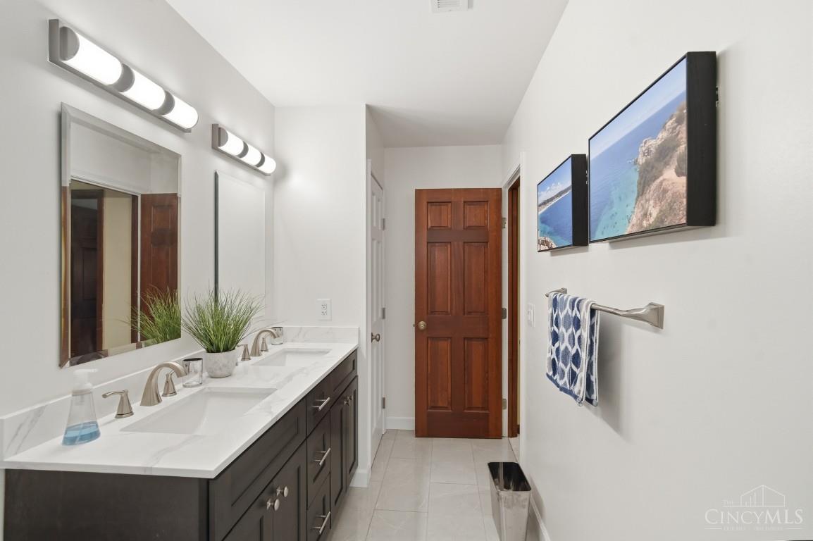 6046 Gaines Road Cincinnati, OH 45247 - Photo 51 of 78