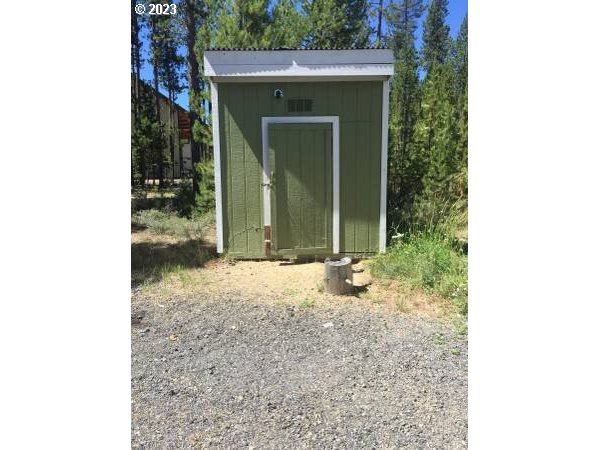 124625 Bunny Butte Road Crescent Lake, OR 97733 - Photo 30 of 47