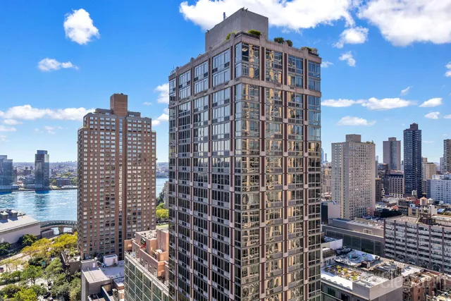 $626,000 | 340 East 93rd Street, Unit 29I | Upper East Side