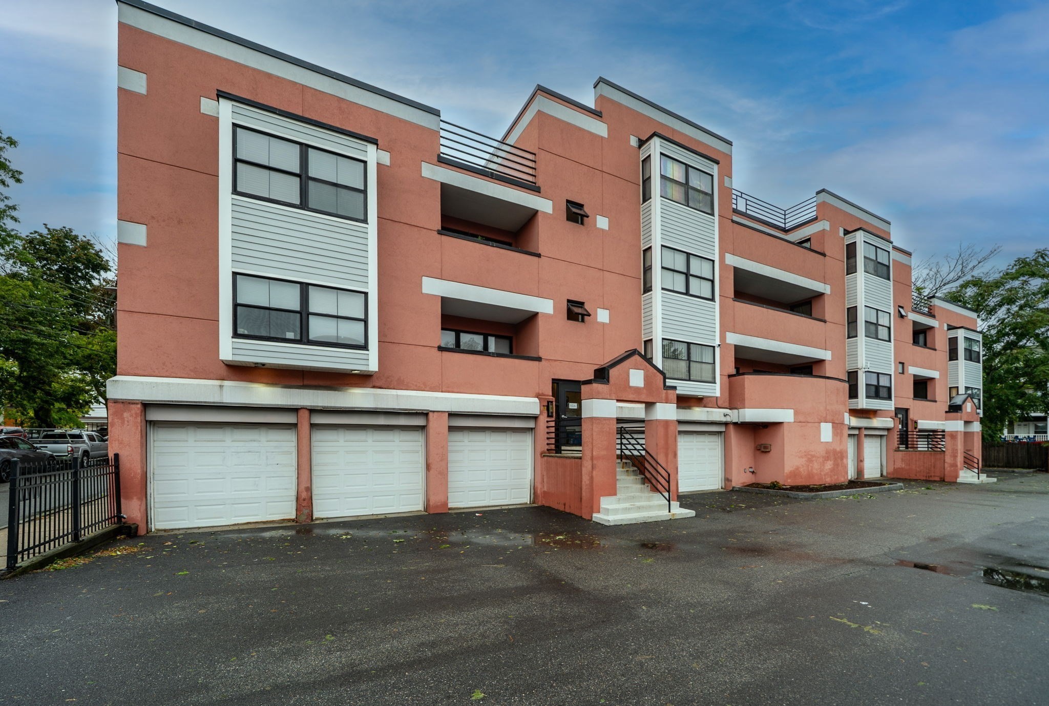 60 R Gibson Street, Unit B3 Boston, MA 02122 - Photo 23 of 24 Gallery Image 23