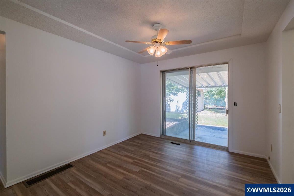 18441 Southeast Clinton Street Gresham, OR 97030 - Photo 11 of 47