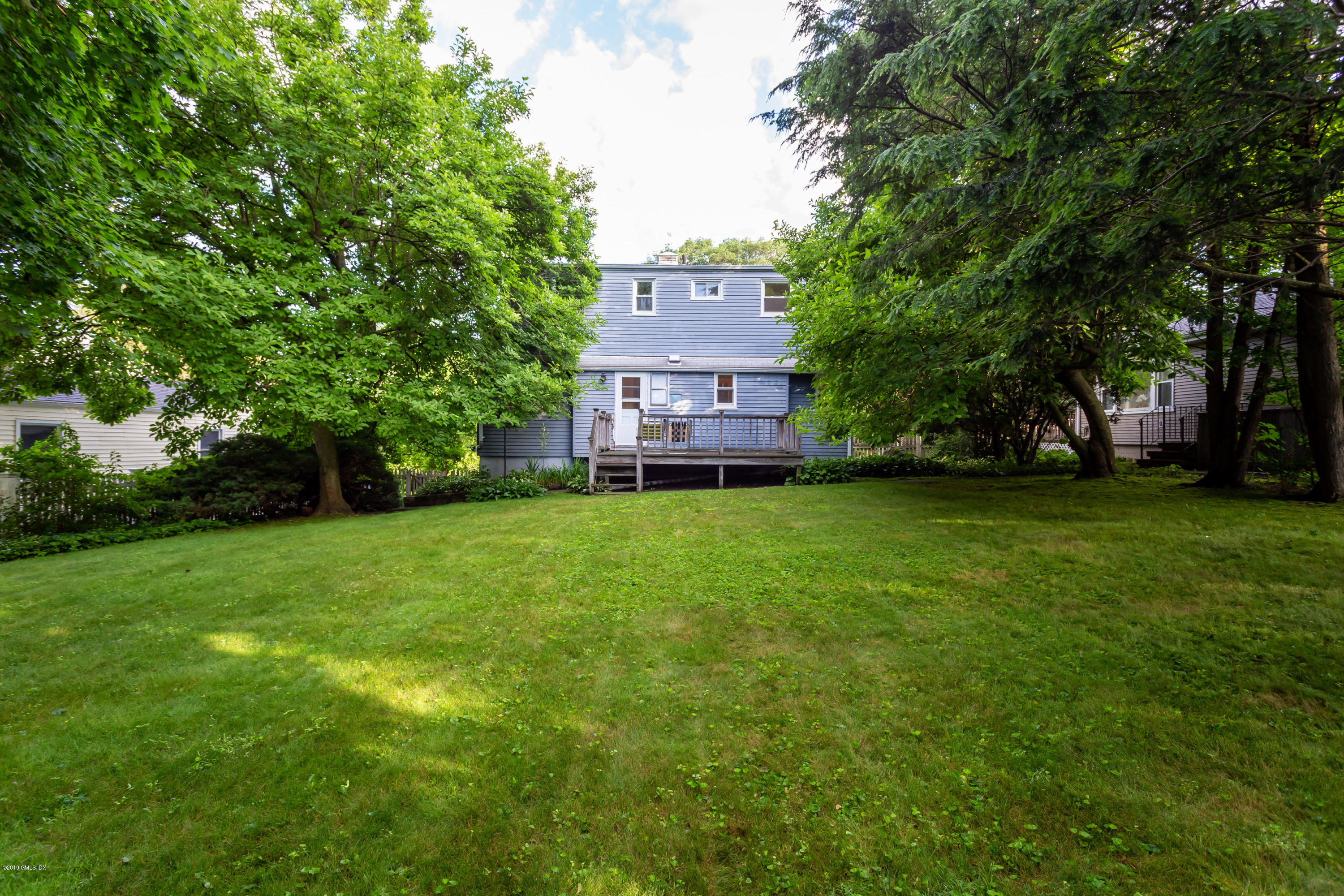 20 Silver Beech Road Riverside, CT 06878 - Photo 23 of 33 a view of a yard in front of a house