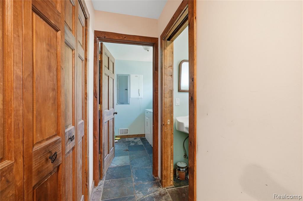 11583 Cape Cod Street Taylor, MI 48180 - Photo 34 of 39
