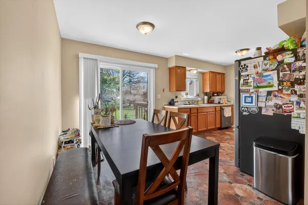 $274,900 | 893 Sherry Drive, Lake Orion, MI 48362