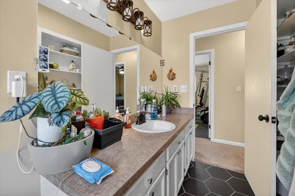 $274,900 | 893 Sherry Drive, Lake Orion, MI 48362