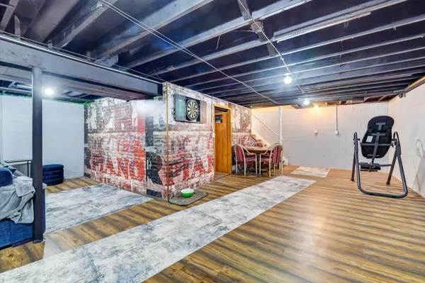 $274,900 | 893 Sherry Drive, Lake Orion, MI 48362