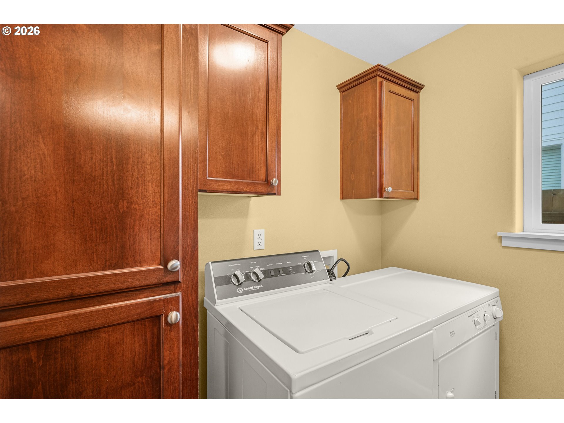 3368 North Russet Street Portland, OR 97217 - Photo 11 of 24 Laundry