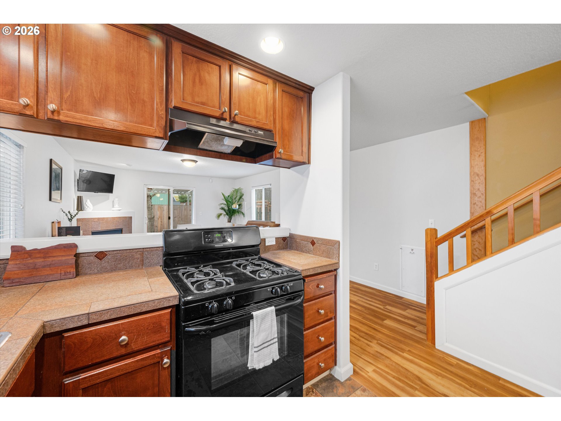 3368 North Russet Street Portland, OR 97217 - Photo 9 of 24 Kitchen