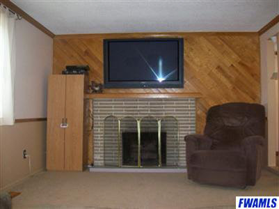 1717 Green Road New Haven, IN 46774 - Photo 4 of 10 Gallery Image 4