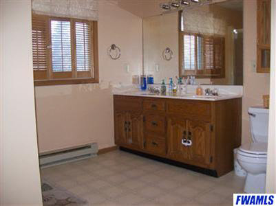 1717 Green Road New Haven, IN 46774 - Photo 8 of 10 Gallery Image 8