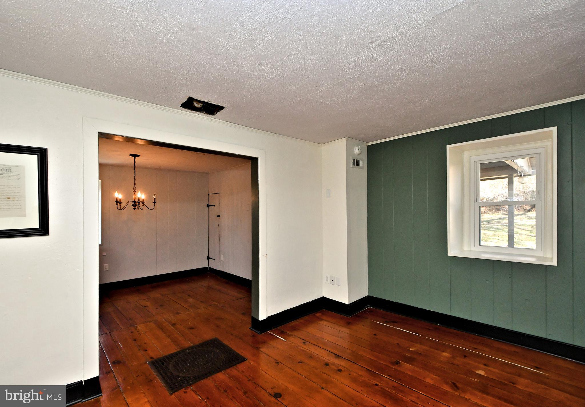 1531 Old Ridge Road Pottstown, PA 19465 - Photo 12 of 27 Gallery Image 12