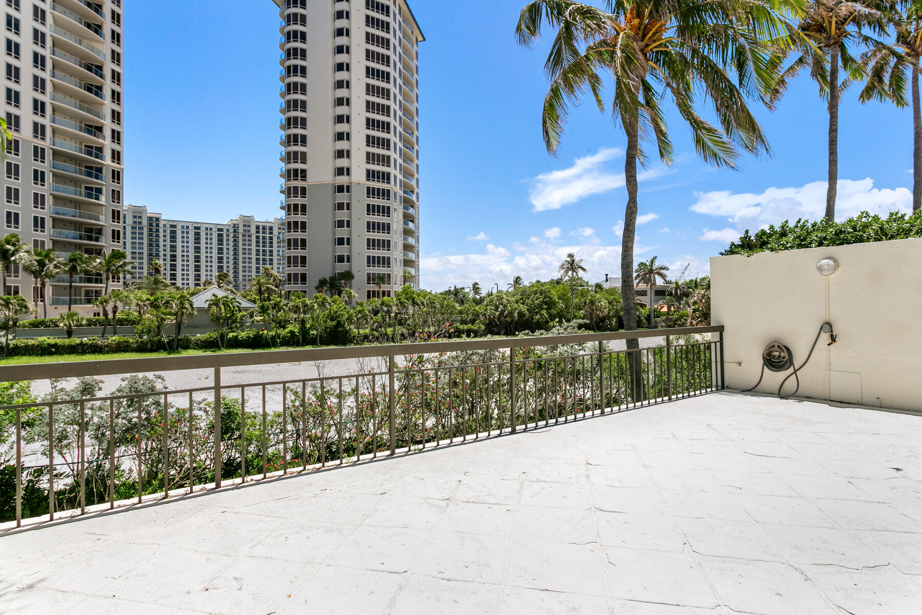 3980 North Ocean Drive, Unit OV1 Riviera Beach, FL 33404 - Photo 15 of 80 First Floor Lanai
