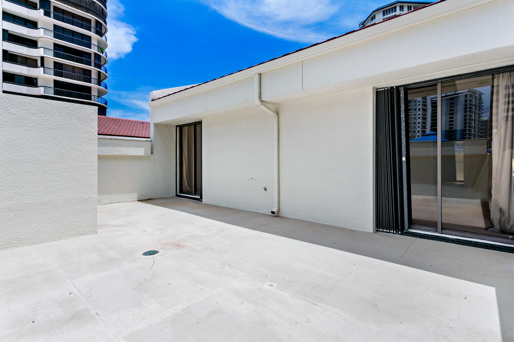3980 North Ocean Drive, Unit OV1 Riviera Beach, FL 33404 - Photo 16 of 80 First Floor Lanai