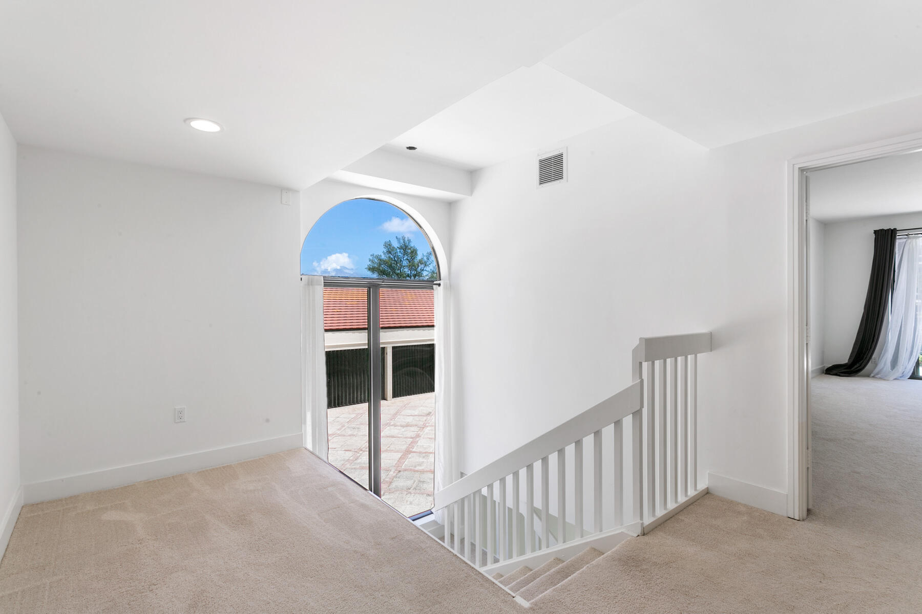 3980 North Ocean Drive, Unit OV1 Riviera Beach, FL 33404 - Photo 24 of 80 Second Floor Landing