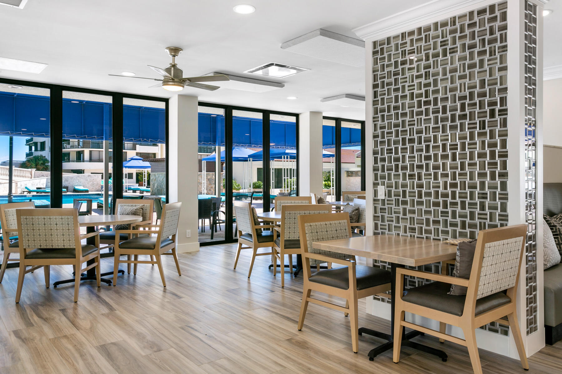 3980 North Ocean Drive, Unit OV1 Riviera Beach, FL 33404 - Photo 48 of 80 Martinique The Q Restaurant