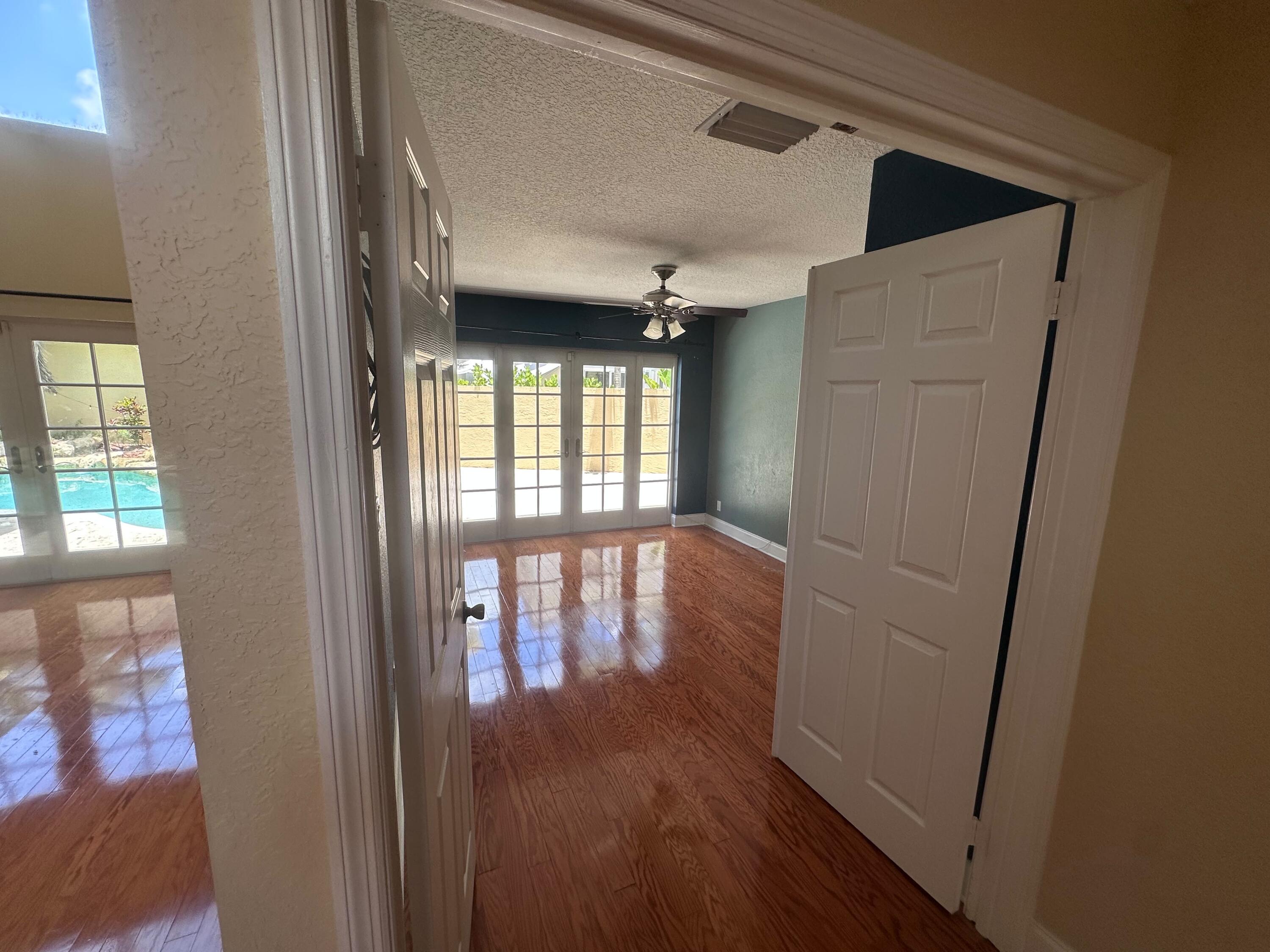 10627 Wheelhouse Circle Boca Raton, FL 33428 - Photo 15 of 29 64A1D58C-8DD0-4C8A-BE1D-B22F98E17A9D