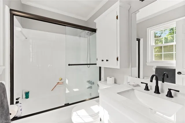 $550,000 | 7524 Whitaker Drive, Summerfield, NC 27358