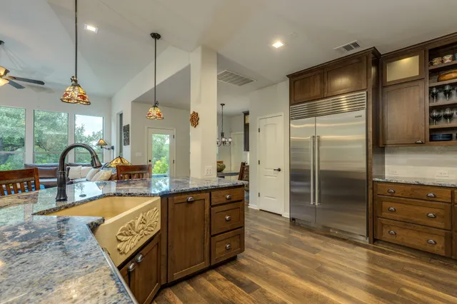 $1,348,999 | 11708 Palisades Parkway, Austin, TX 78732