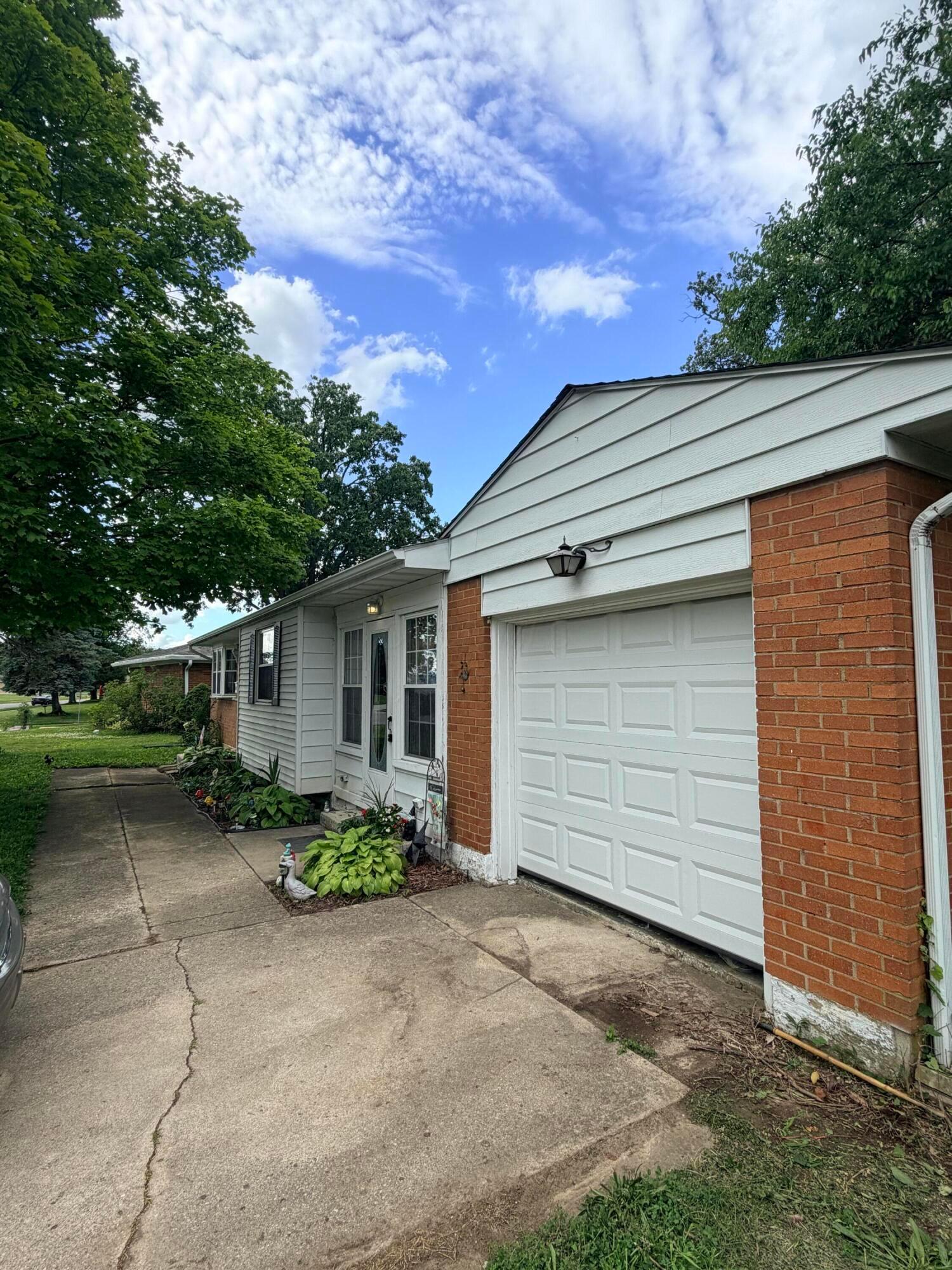 100 Inwood Road West Jefferson, OH 43162 - Photo 3 of 52