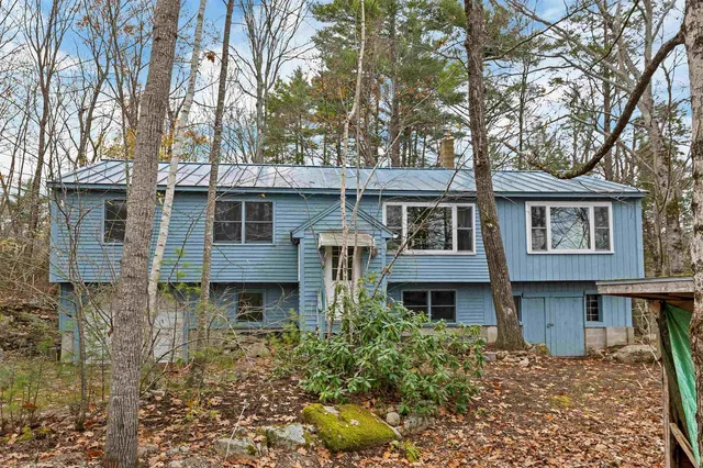 $405,000 | 154 Mountain Road, Deerfield, NH 03037