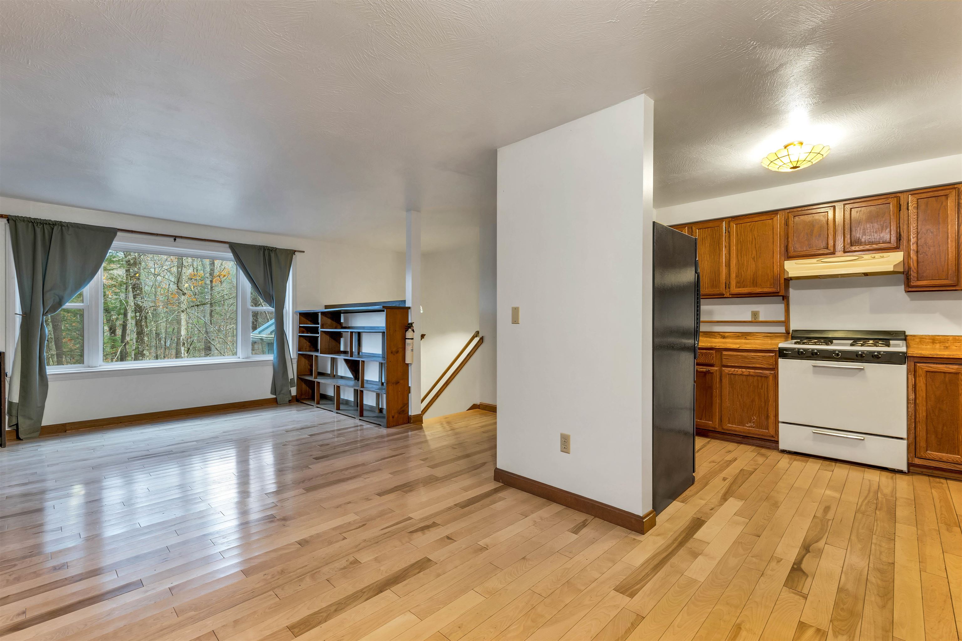 154 Mountain Road Deerfield, NH 03037 - Photo 11 of 47