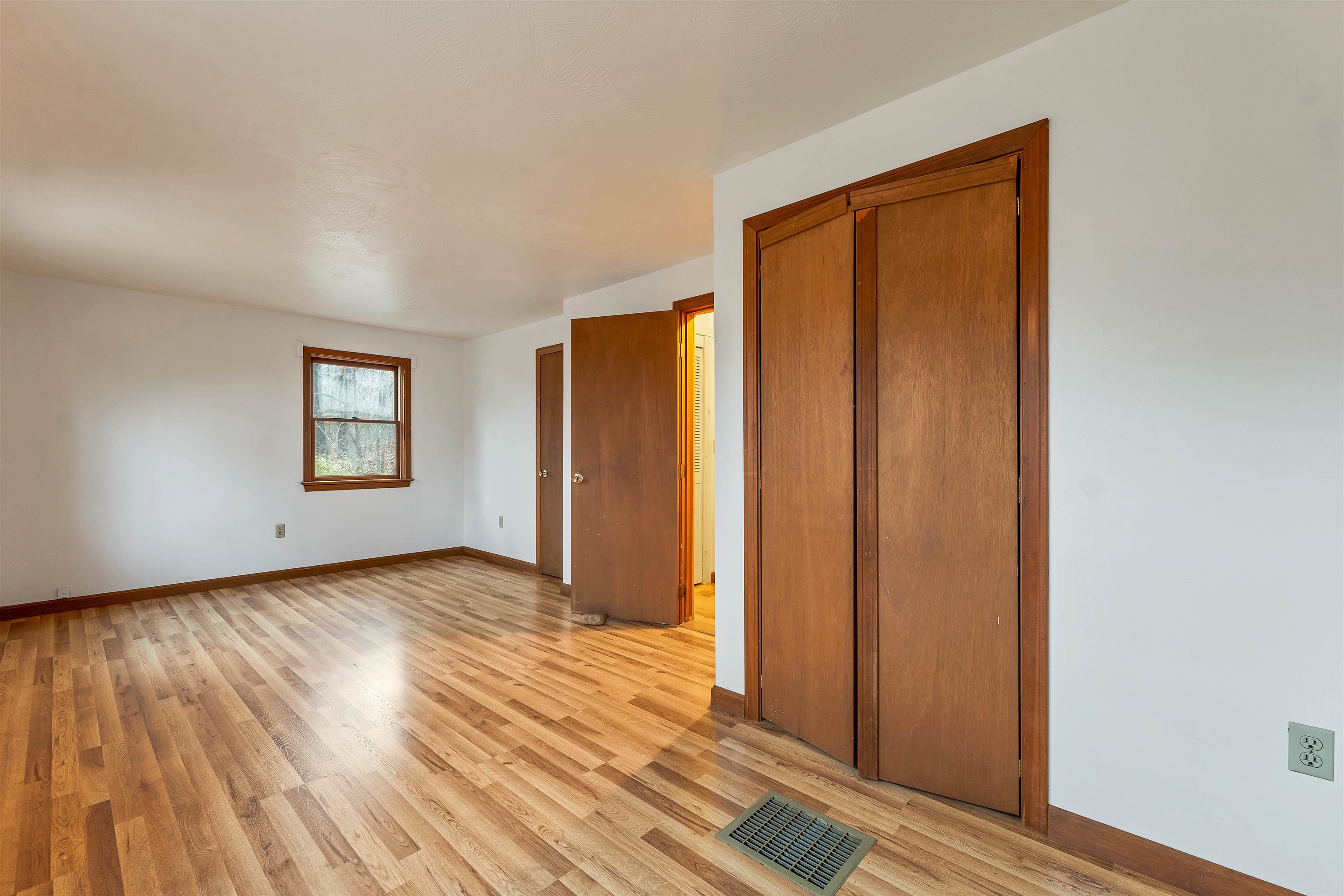 154 Mountain Road Deerfield, NH 03037 - Photo 16 of 47