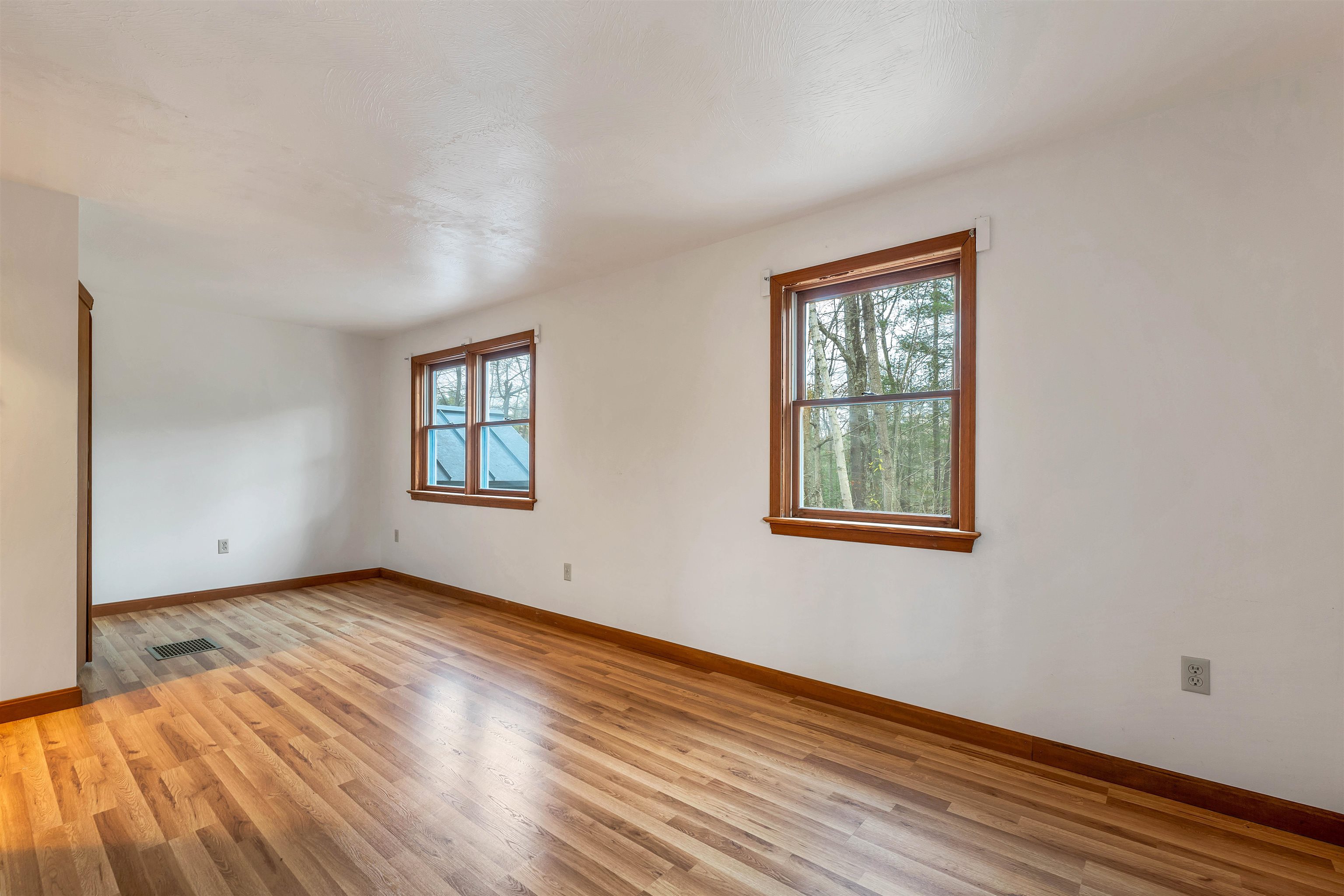 154 Mountain Road Deerfield, NH 03037 - Photo 18 of 47