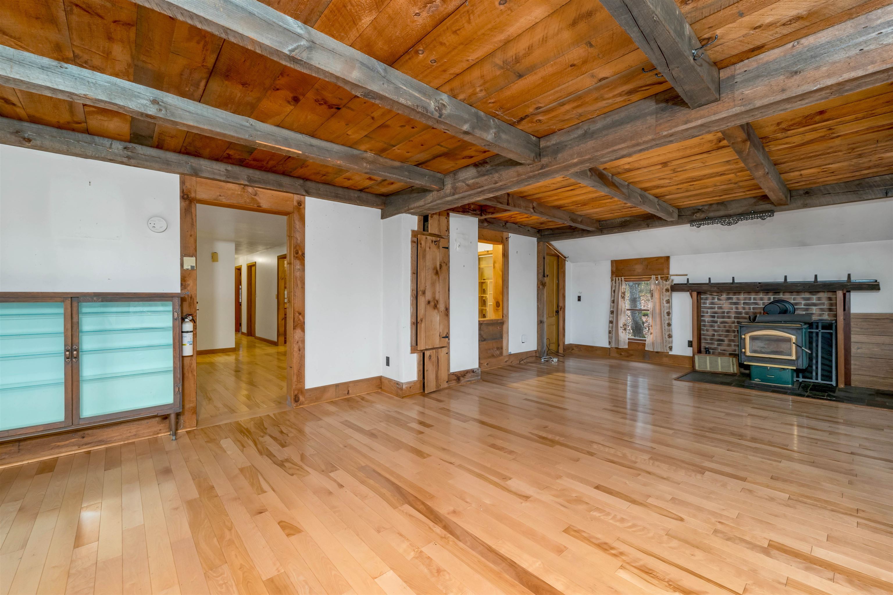 154 Mountain Road Deerfield, NH 03037 - Photo 5 of 47