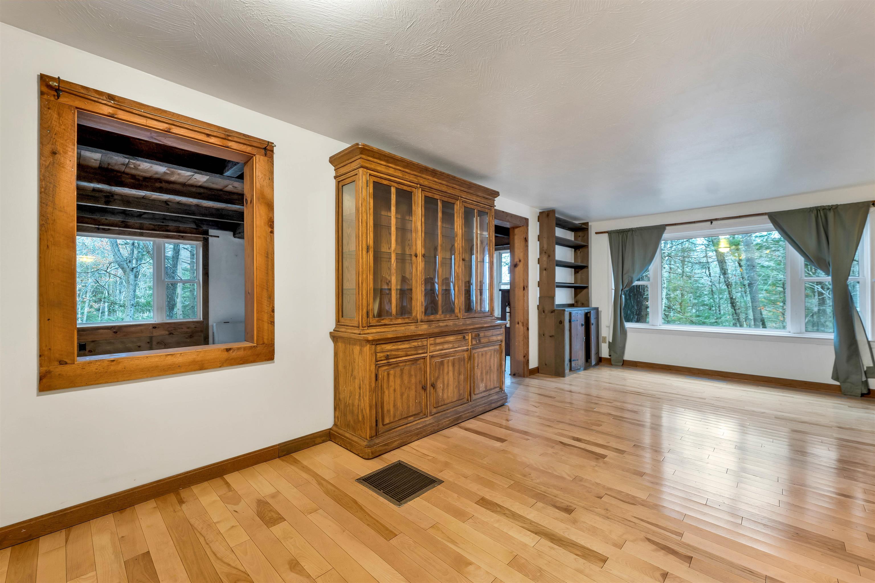 154 Mountain Road Deerfield, NH 03037 - Photo 10 of 47