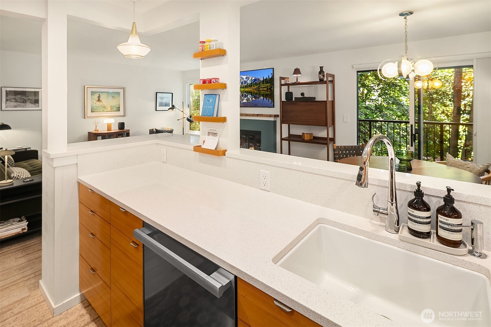 15628 8th Avenue Southwest, Unit B Burien, WA 98166 - Photo 15 of 39