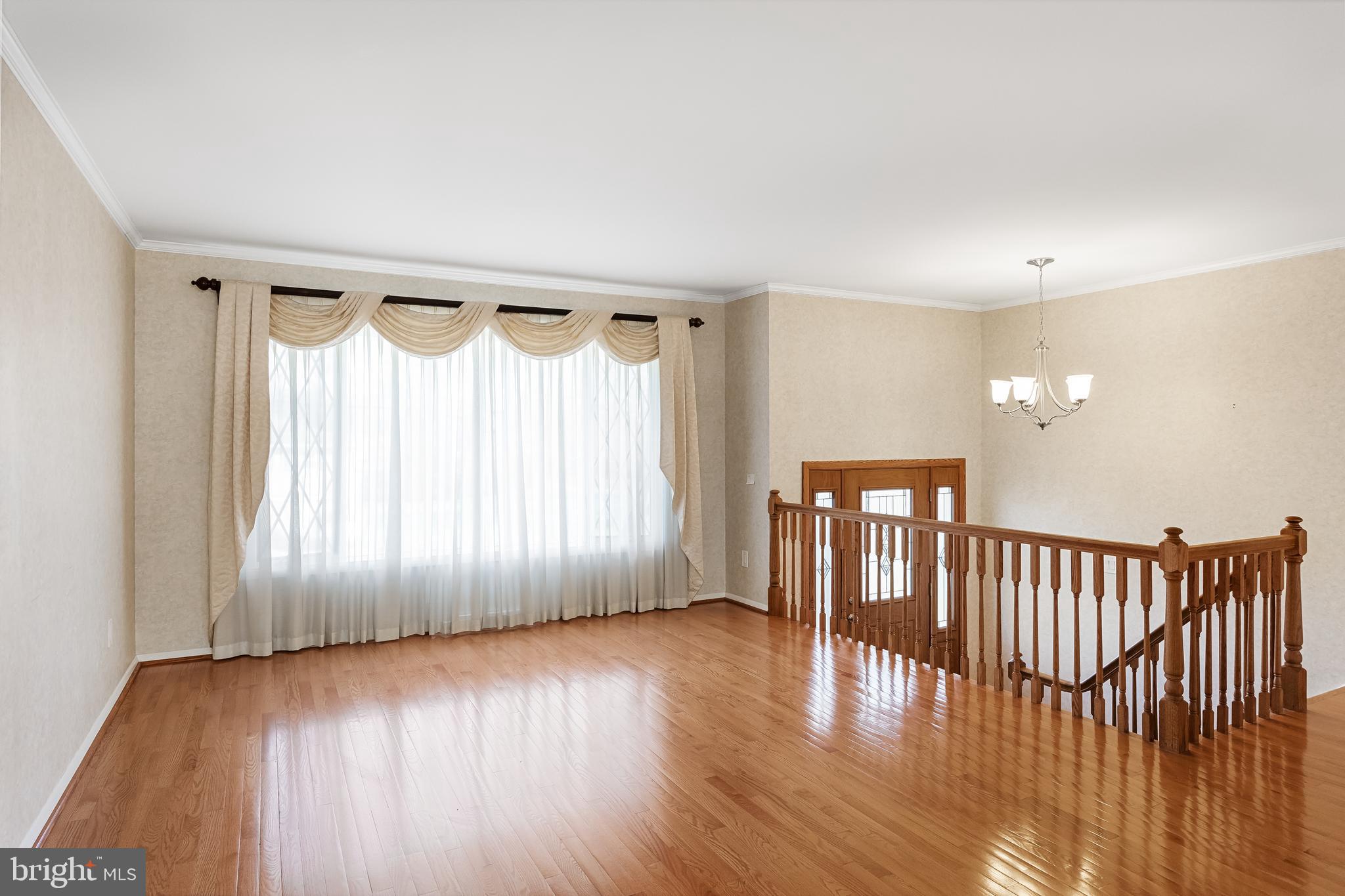 16 Hunter Drive Delran, NJ 08075 - Photo 5 of 29 a view of entryway with wooden floor