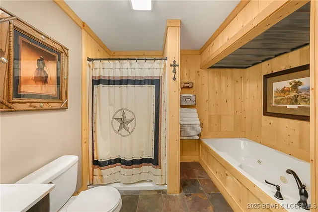 $385,000 | 69985 Highway 50, Tipton, MO 65081