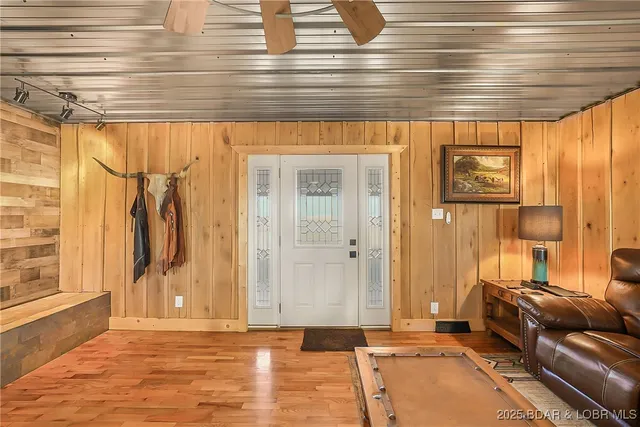 $385,000 | 69985 Highway 50, Tipton, MO 65081