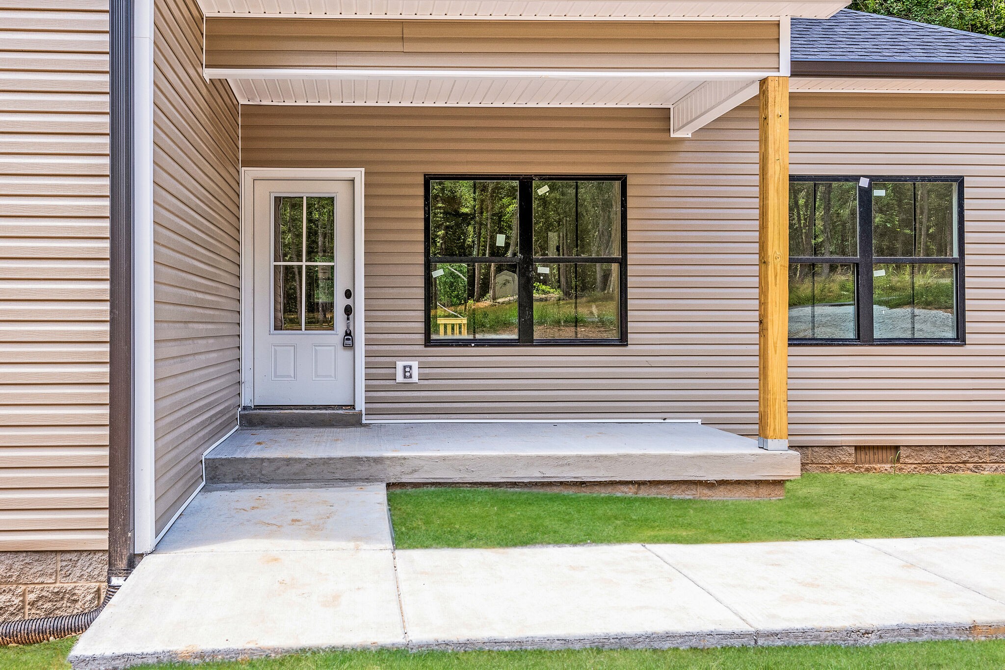 110 Long Road Charlotte, TN 37036 - Photo 4 of 30 Gallery Image 4
