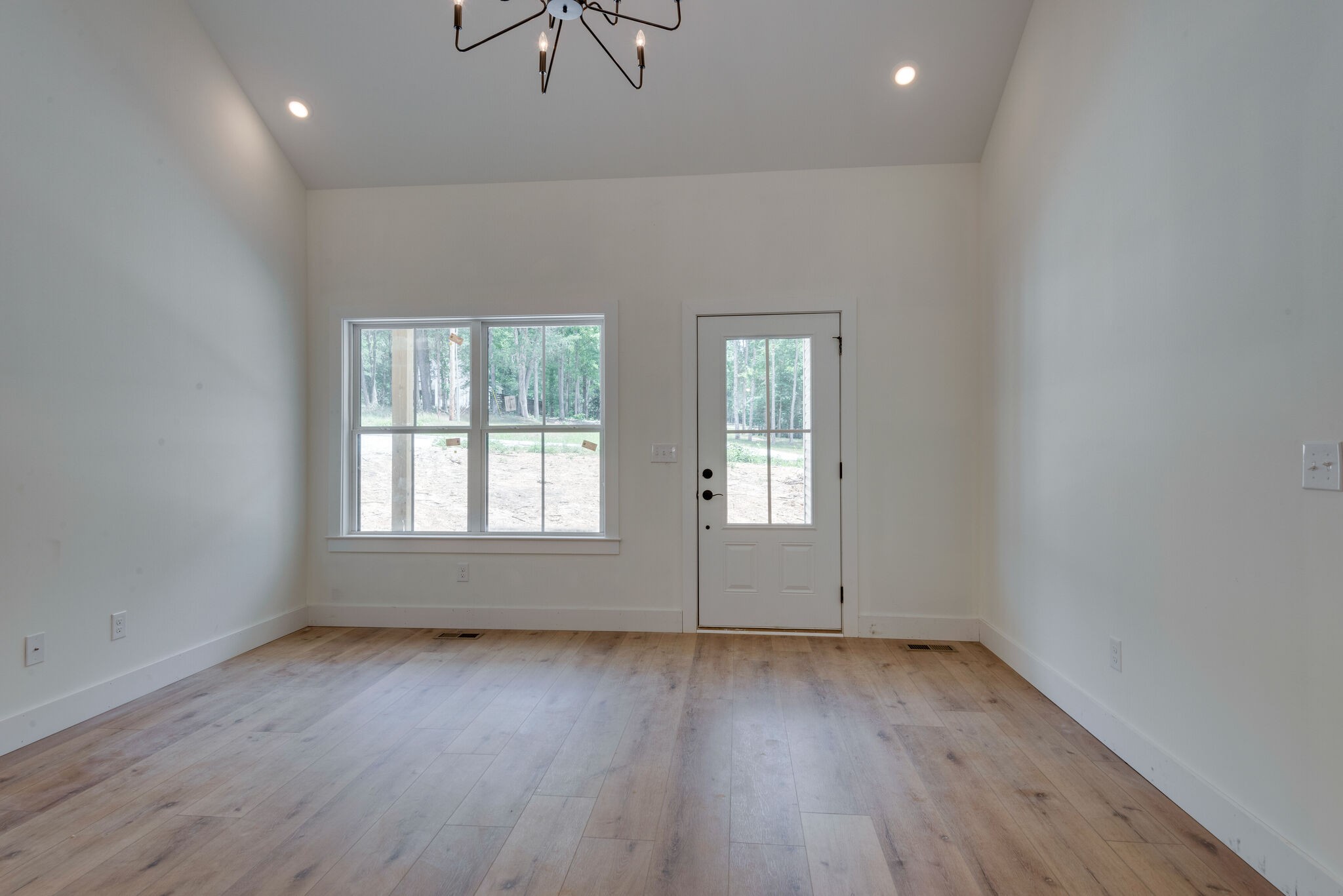 110 Long Road Charlotte, TN 37036 - Photo 5 of 30 Gallery Image 5
