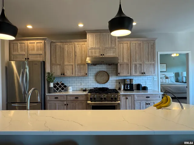 $999,500 | 3024 Wabash 12 Avenue, Mount Carmel, IL 62863