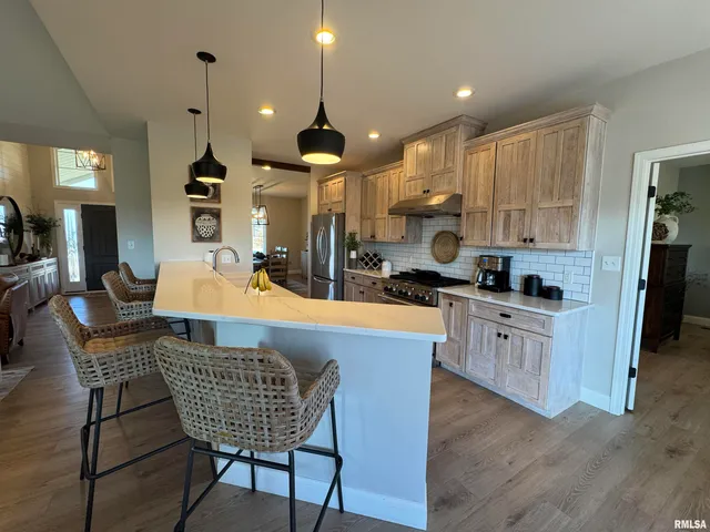 $999,500 | 3024 Wabash 12 Avenue, Mount Carmel, IL 62863