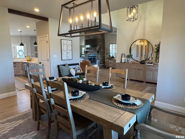 $999,500 | 3024 Wabash 12 Avenue, Mount Carmel, IL 62863