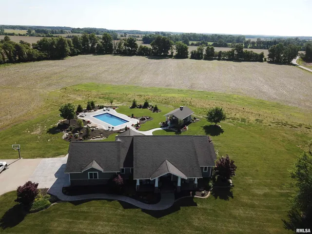 $999,500 | 3024 Wabash 12 Avenue, Mount Carmel, IL 62863