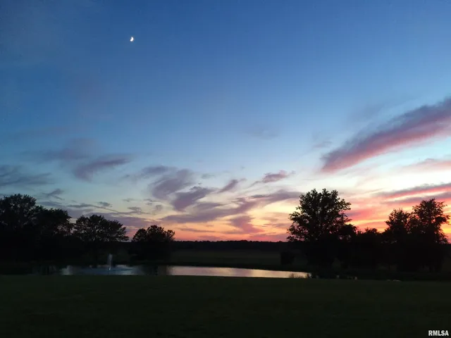 $999,500 | 3024 Wabash 12 Avenue, Mount Carmel, IL 62863