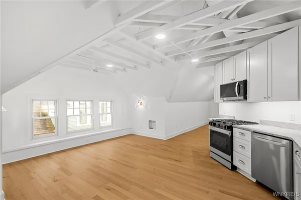 $2,100 | 681 Lafayette Avenue, Unit 3, Buffalo, NY 14222