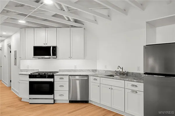 $2,100 | 681 Lafayette Avenue, Unit 3, Buffalo, NY 14222