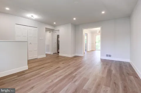 $515,000 | 413 Harding Court, Sterling, VA 20164