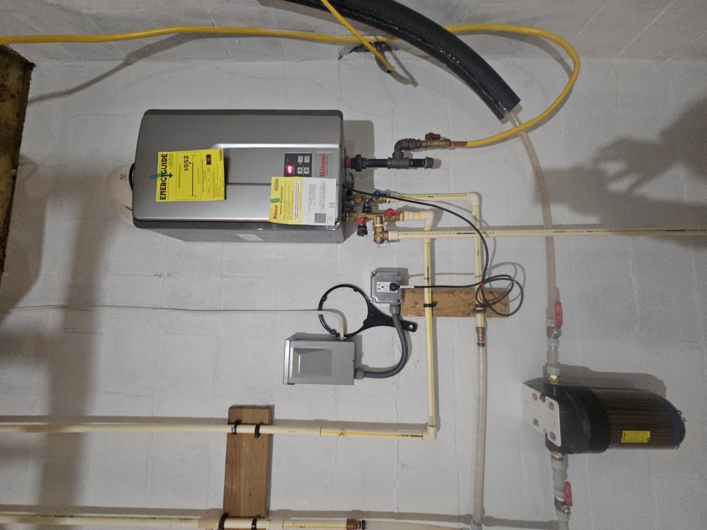 124 Cornerstone Murphy, NC 28906 - Photo 65 of 66 a bathroom with a sink and a mirror