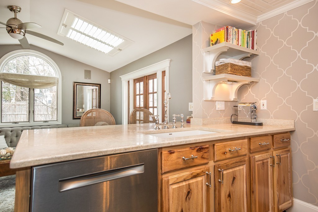 11 Cedar Road Andover, MA 01810 - Photo 9 of 30 Gallery Image 9