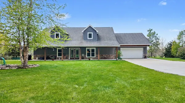 $599,900 | 7572 Tucker Lane, Jackson, MI 49201